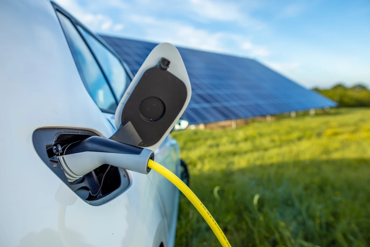 Quanto custa para carregar um carro elétrico? Entenda os valores