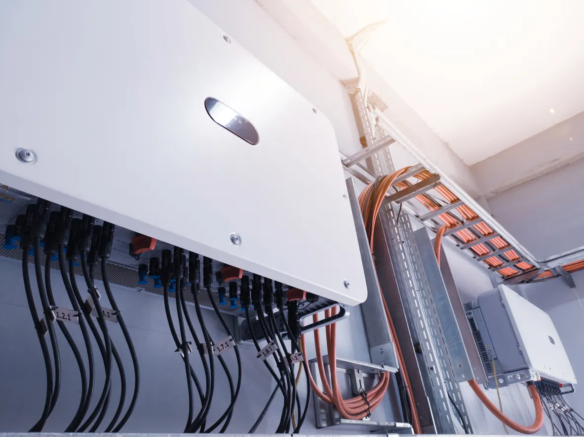 Inversor de 5 kW suporta quantos watts? Entenda a capacidade das placas!